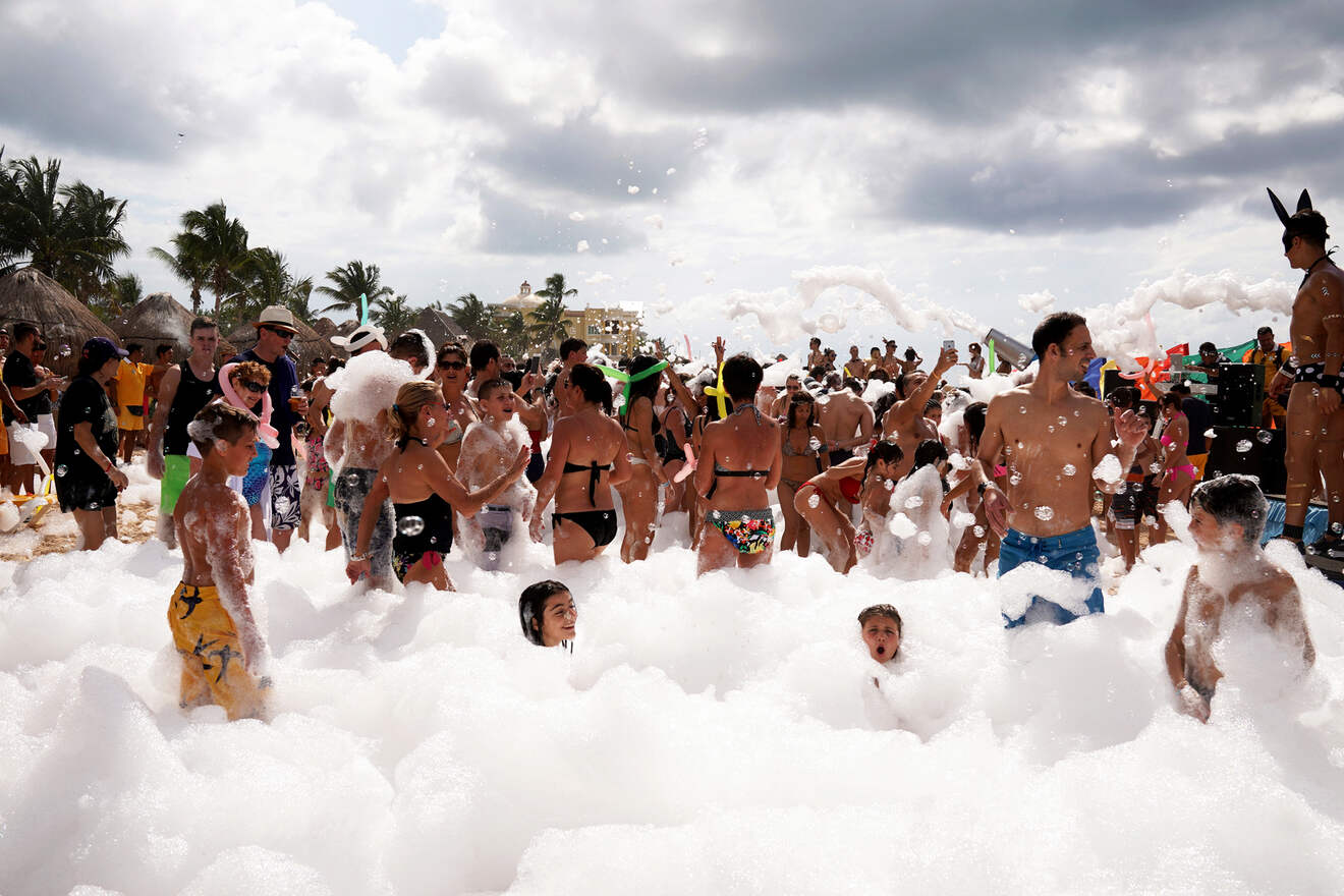 12 BEST Party Resorts in Cancun (for Spring Break and More!)