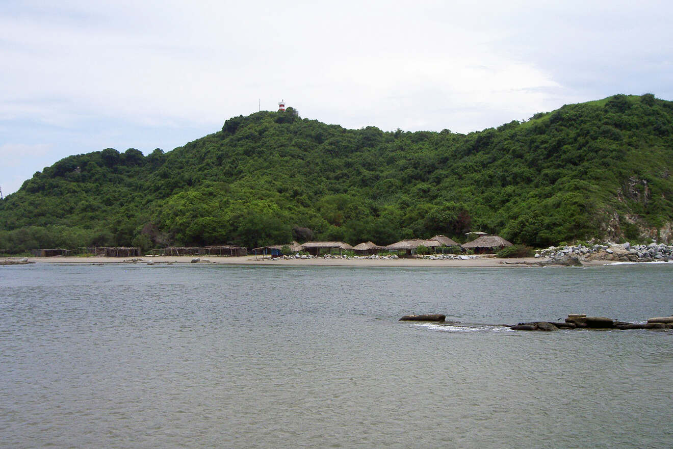 El Faro de Chacahua lighthouse