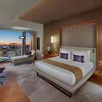 1 best 5 star hotel Mandarin Oriental
