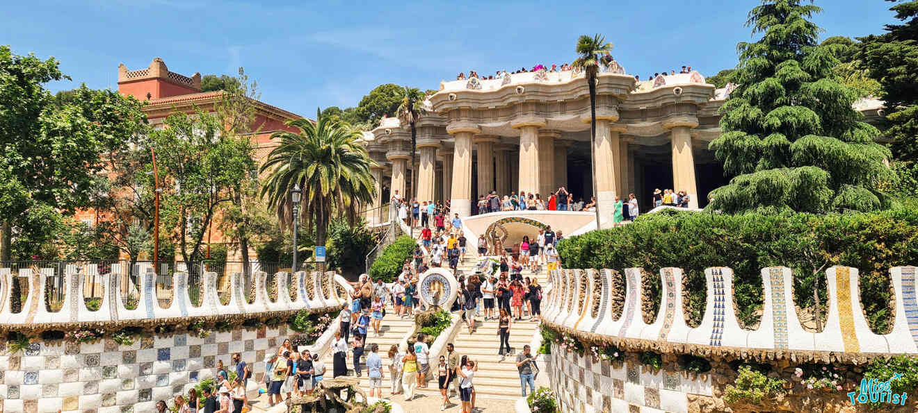 best day to visit park guell