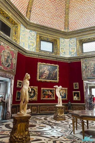 1.3 Take a private tour of Uffizi