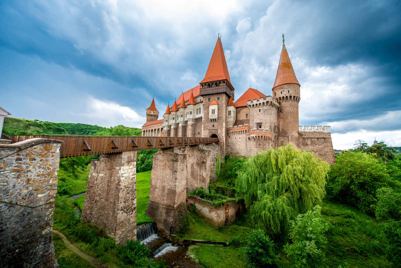 1.3 best guided tour to Corvin Castle