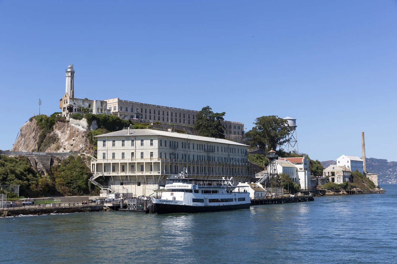 Alcatraz Island cruise boat