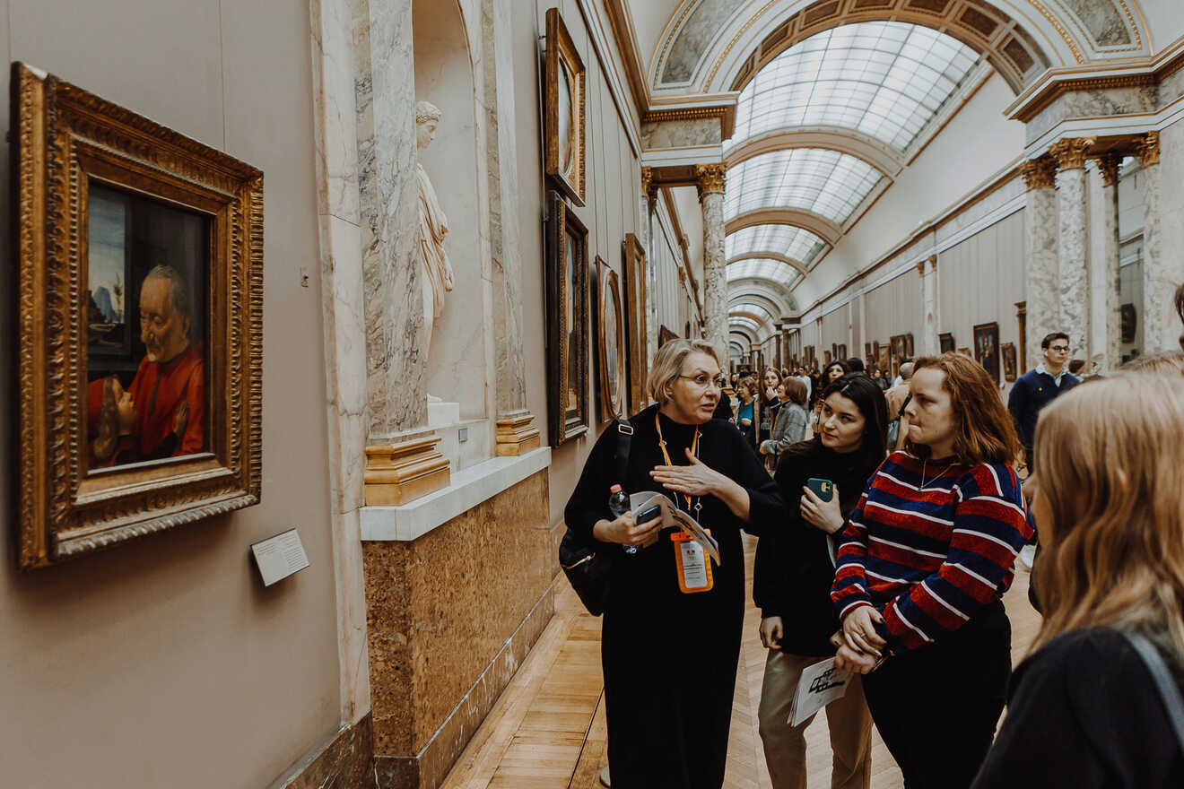 1.3 private tours in Louvre