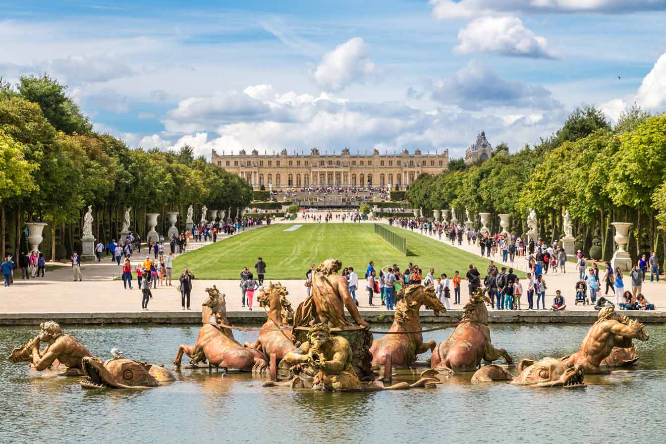 Palace of Versailles and Eiffel Tower Full Day Combo Tour