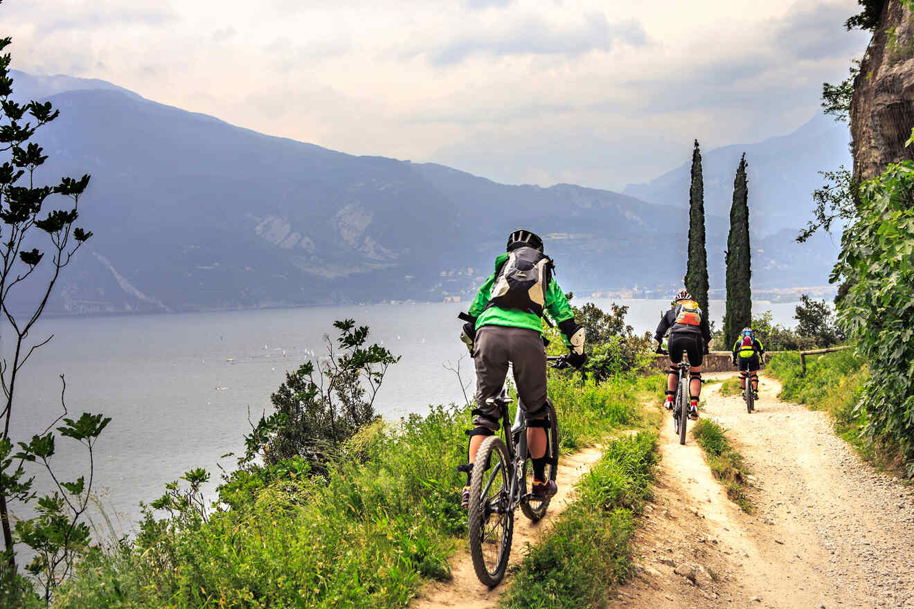 Biking at Garda lake and e bike rental service