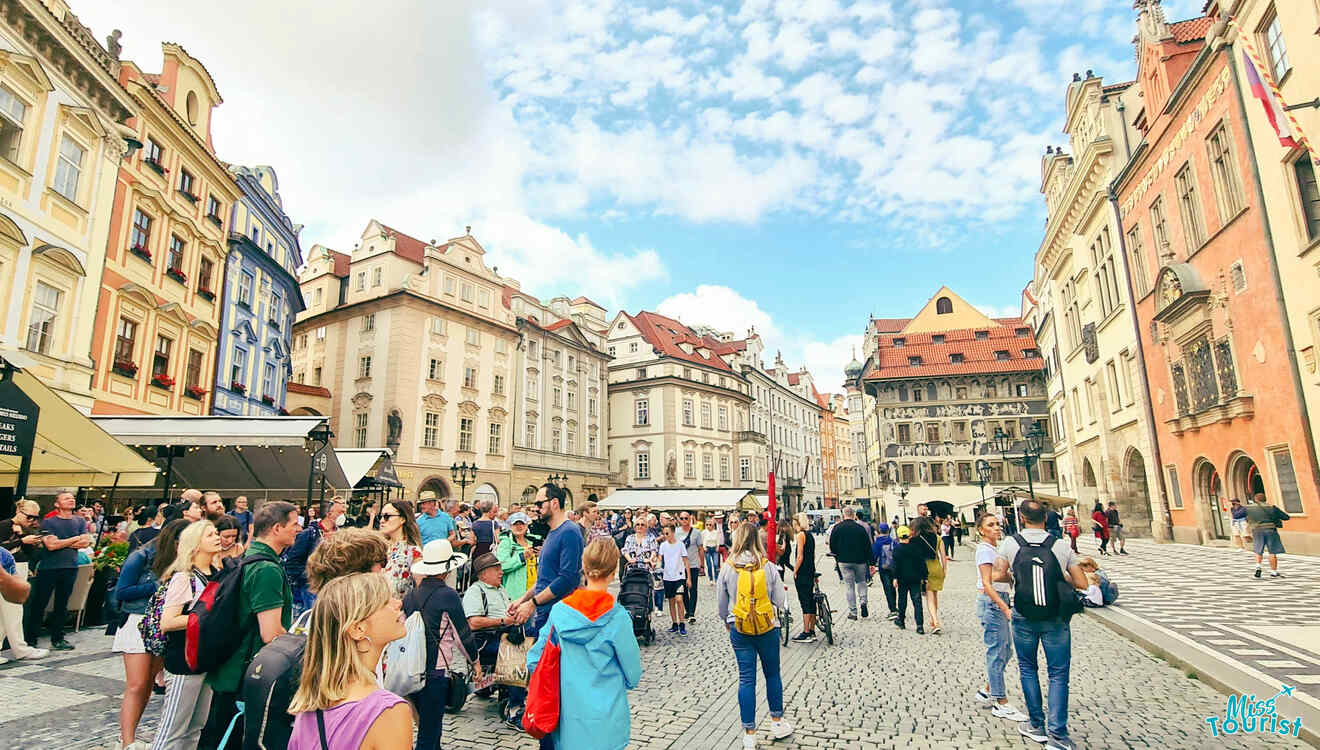 best time to visit Prague Castle with family