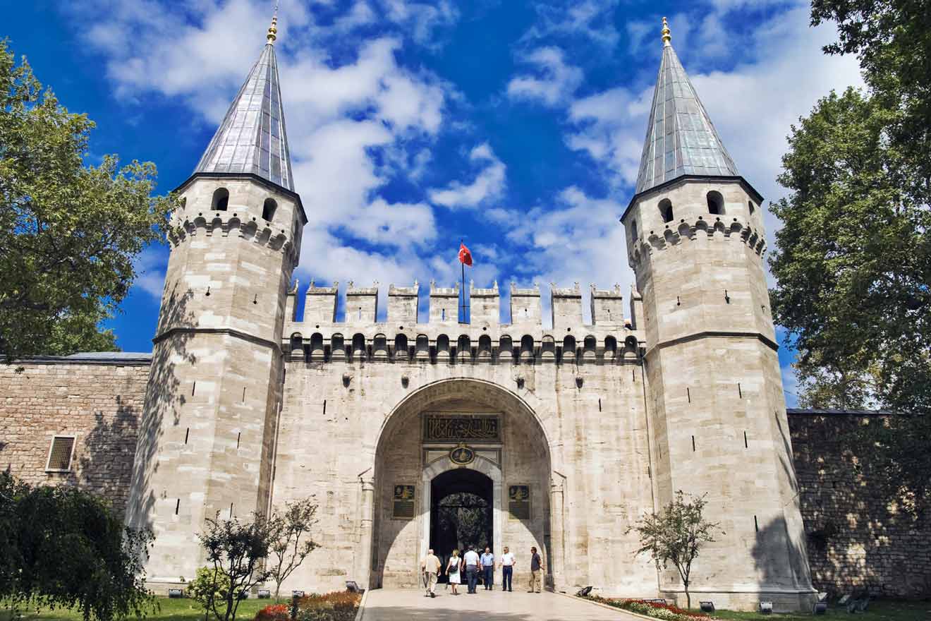 famous palace to visit in Istanbul Topka