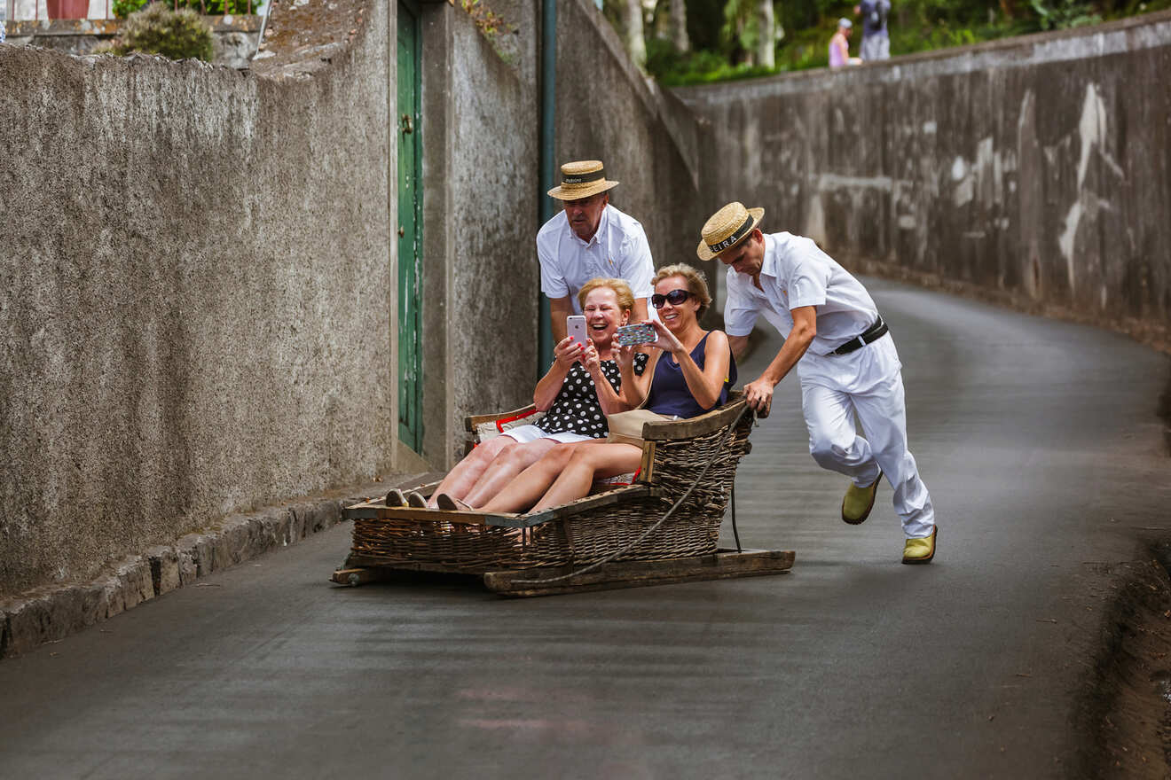 2 toboggan ride from monte to funchal