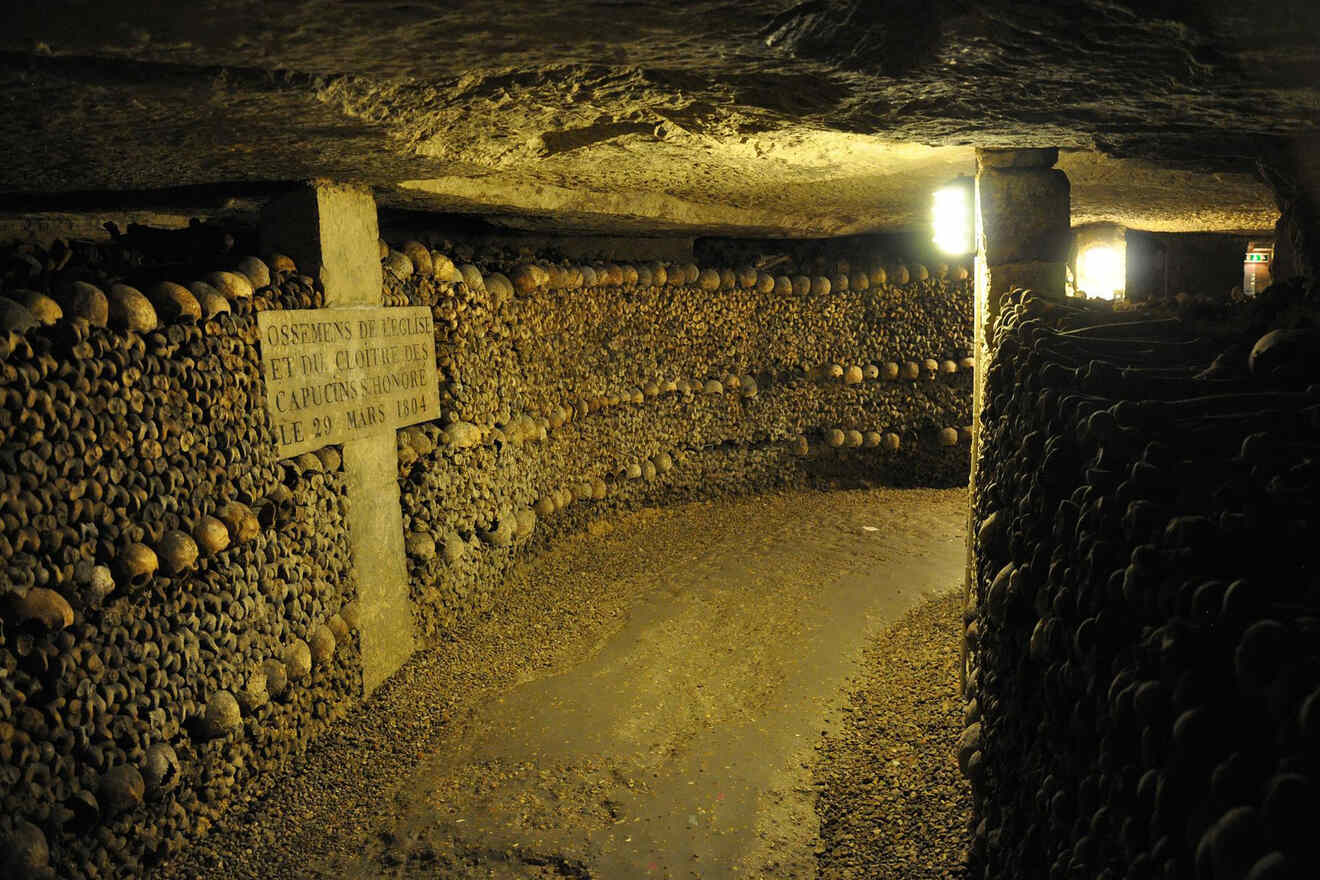 2.3 Group tours for families with kids Catacombs