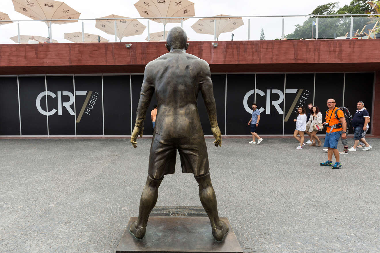 4 Cristiano Ronaldos museum