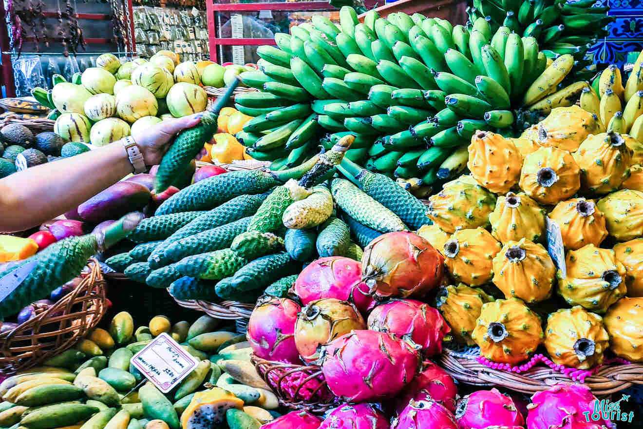 6 fruits you never tried in Mercado dos Lavradores