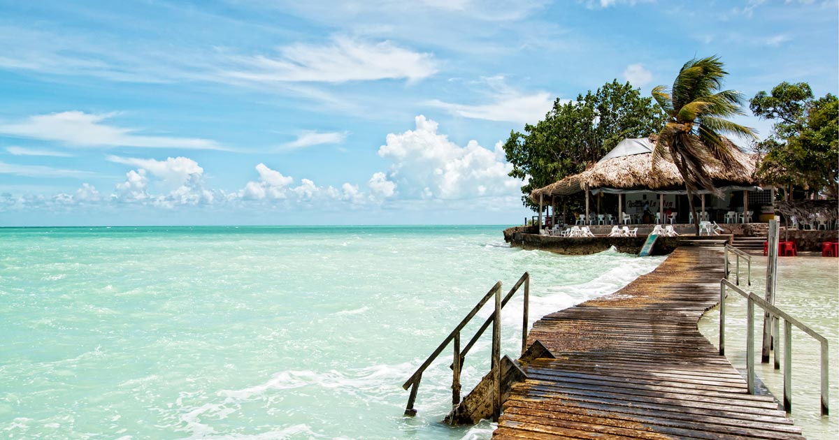 4-amazing-overwater-bungalows-in-mexico-8-swim-up-ones