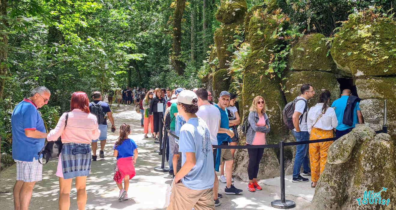 15 min line to the well in Quinta de Regaleira