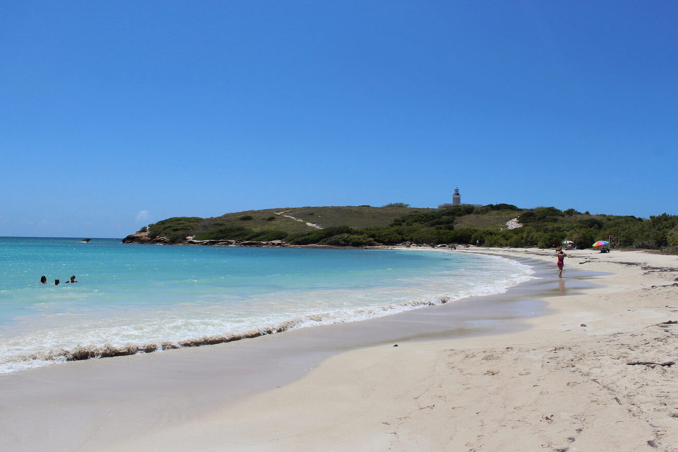 7 Playa Sucia Free beachfront parking
