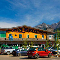 0 4 Canmore Downtown Hostel