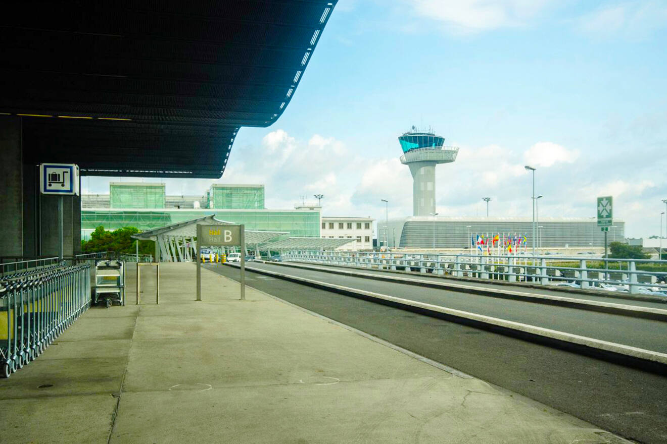 view of an airport hall B from the outside at Bordeaux airport