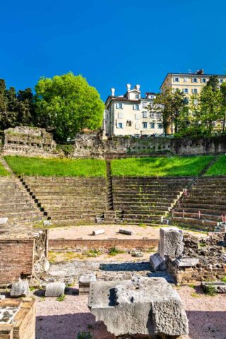 10 rome to trieste by train time