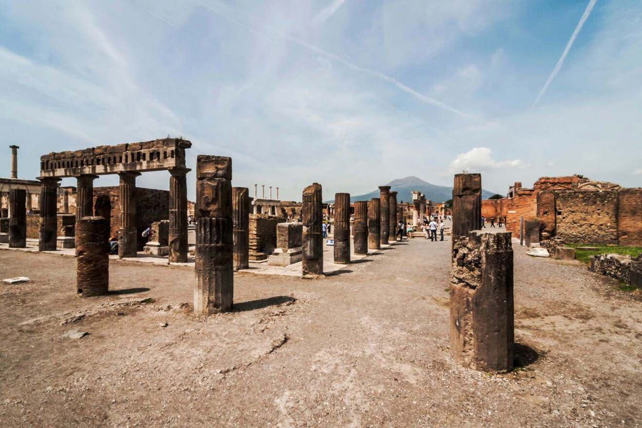 4 Pompeii ruins full day trip