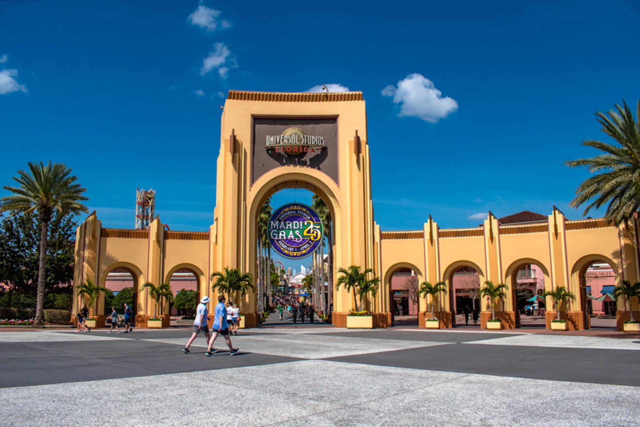 The entrance of Universal Studos Florida