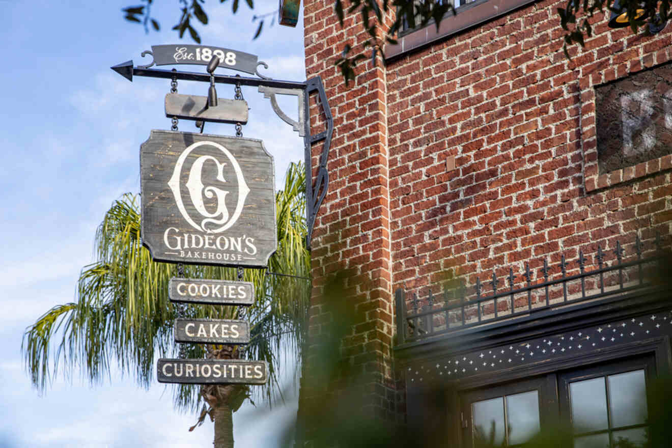 signboard Gideon’s Bakehouse