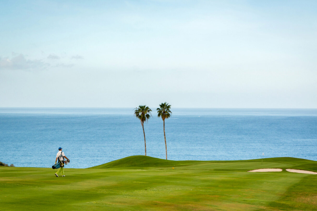 19 golf by the ocean