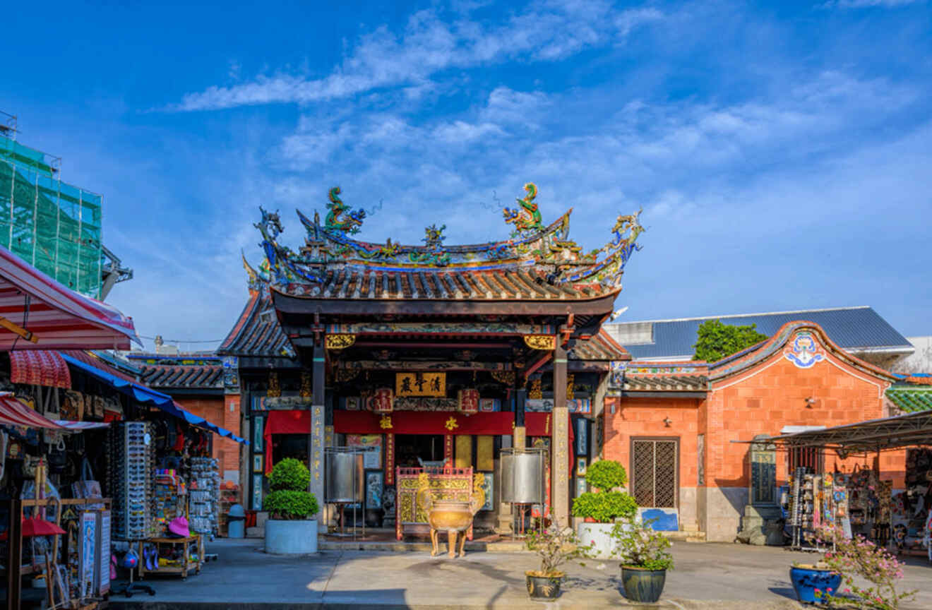 The entrance of the Snake temple in Penang