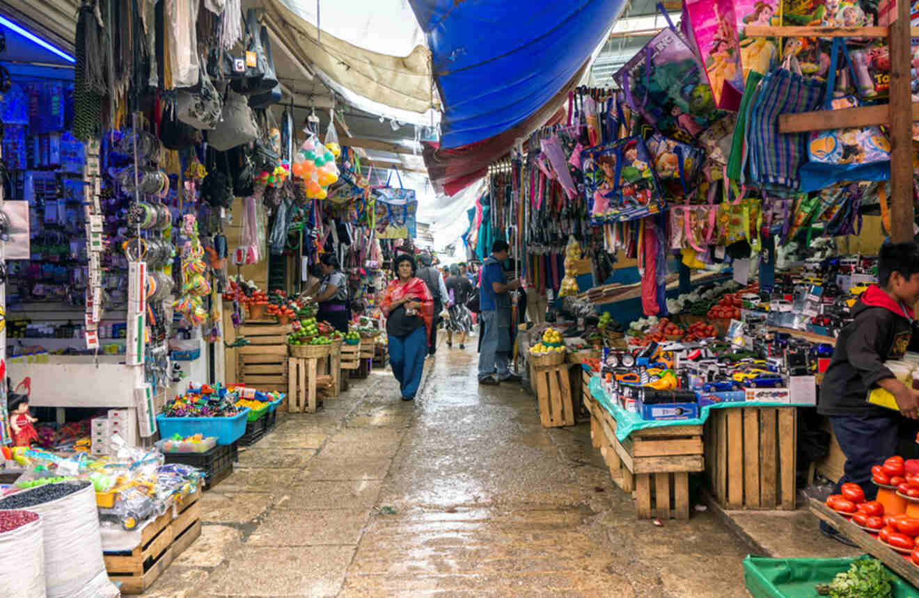 People shopping in Municipal Market