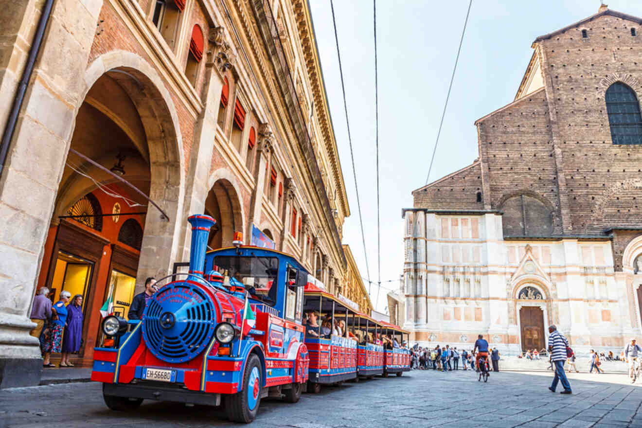 San Luca Express train outside Duomo
