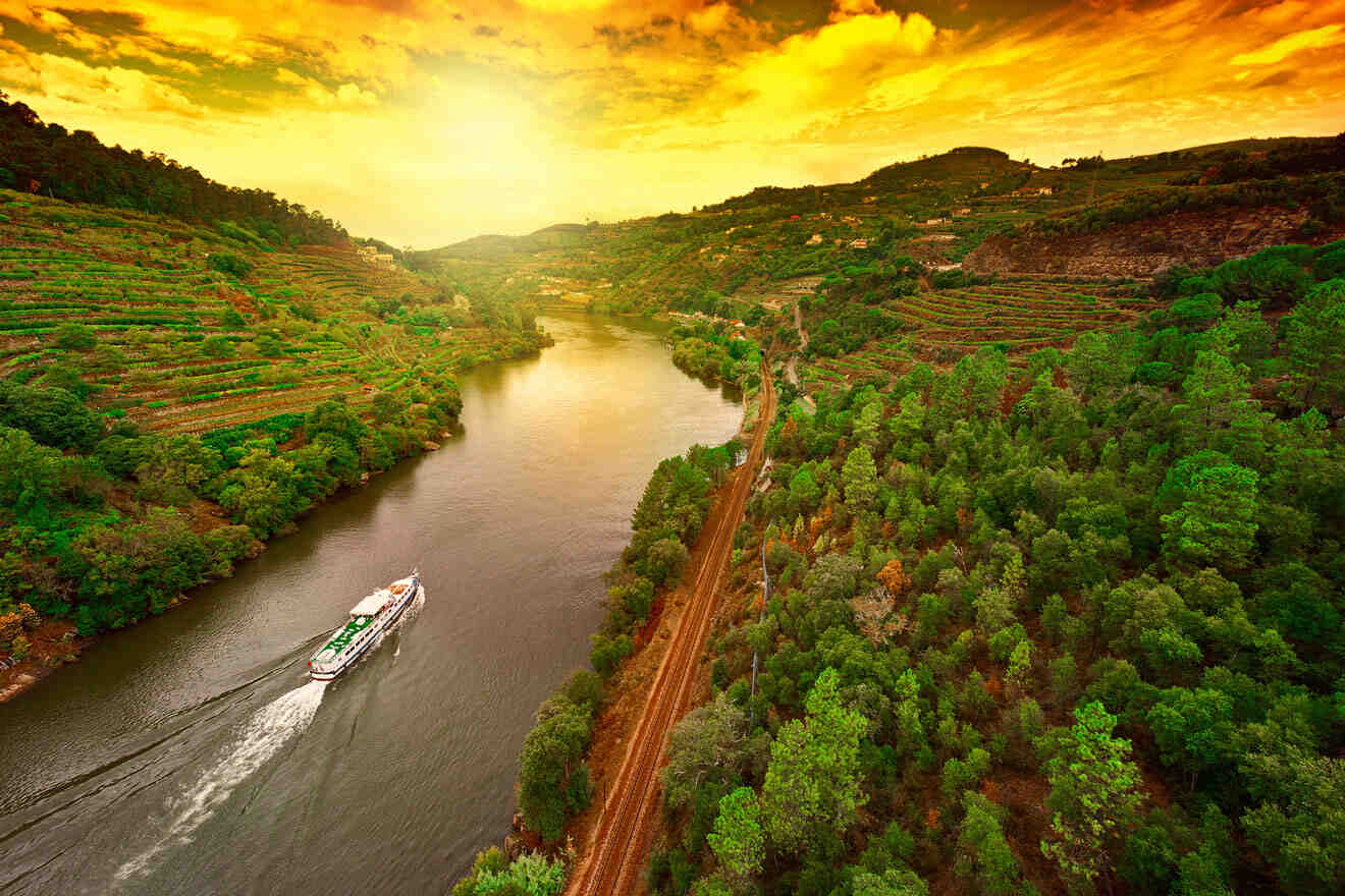 Douro Valley cruise sunset