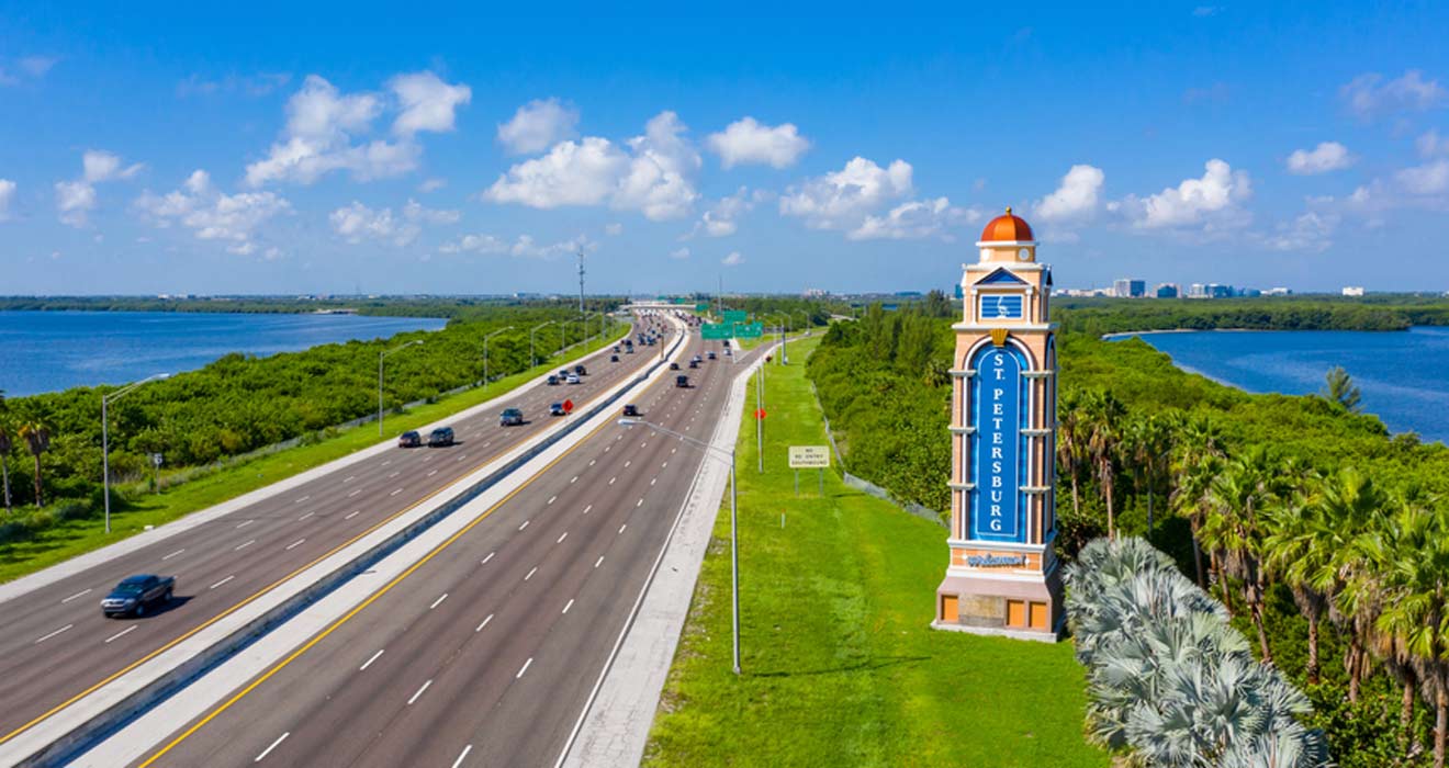 The road leading to St. Petersburg 