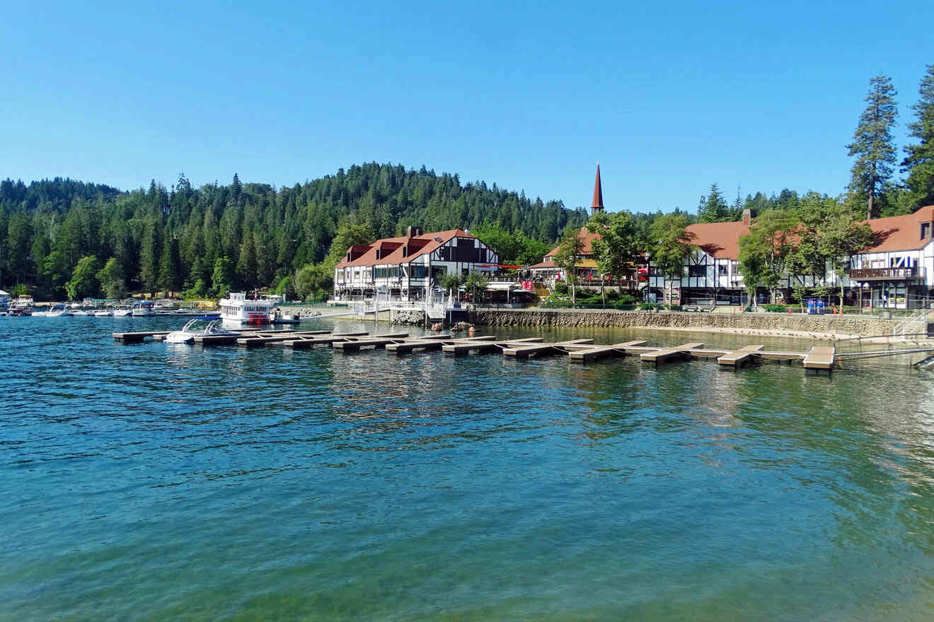 a body of water with houses on the shore