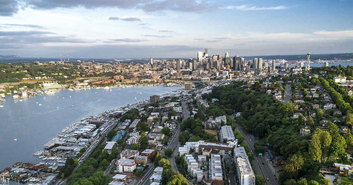 6 TOP Helicopter Tours in Seattle +Prices!