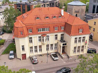 aerial view over the hotel's building