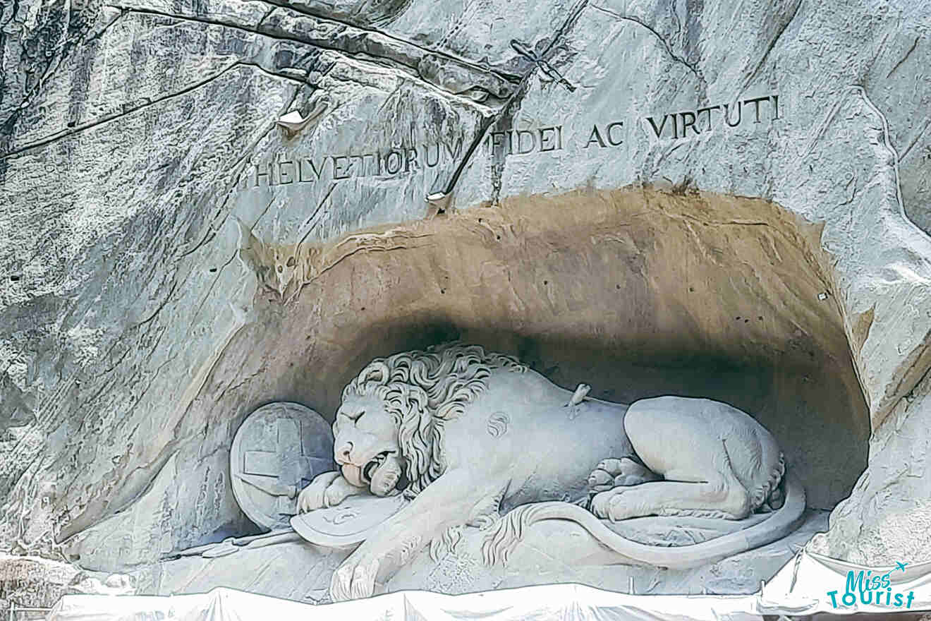 lion monument in lucerne
