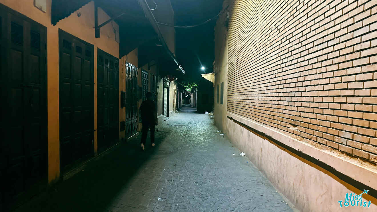 A dimly lit, quiet alleyway in the Southern Medina